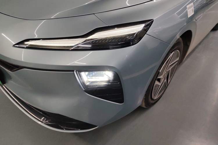 Used Roewe D6 2025 450 km Premium Edition
