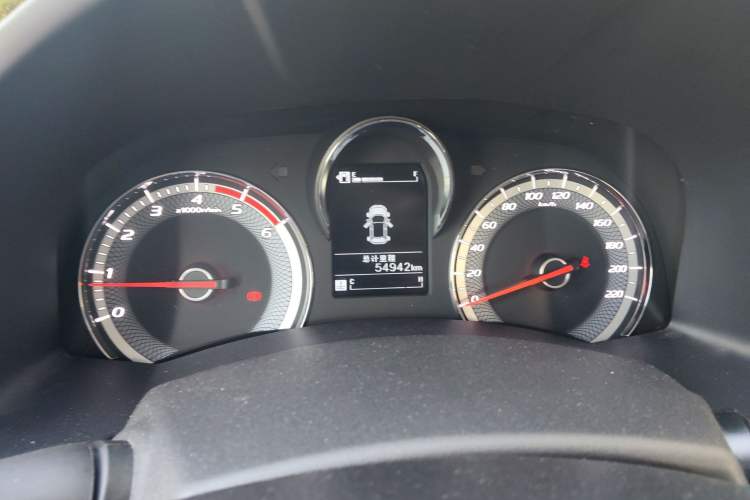 Used Isuzu JLM 2023 2.5T Diesel Manual 4x4 Chima Long-Wheelbase Version