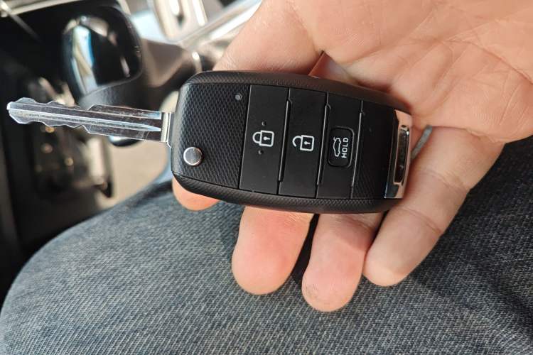 Used Kia K4 2014 1.8L Automatic GL Vehicle Key