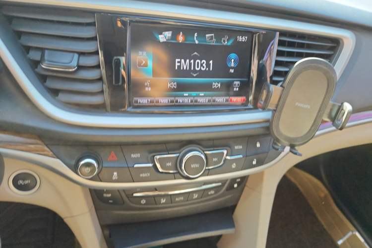 Used Buick GT 2015 15N Manual Luxury Version Audio And AC Panel