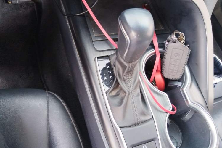 Used Toyota Camry 2021 2.0G Luxury Edition Gear Lever