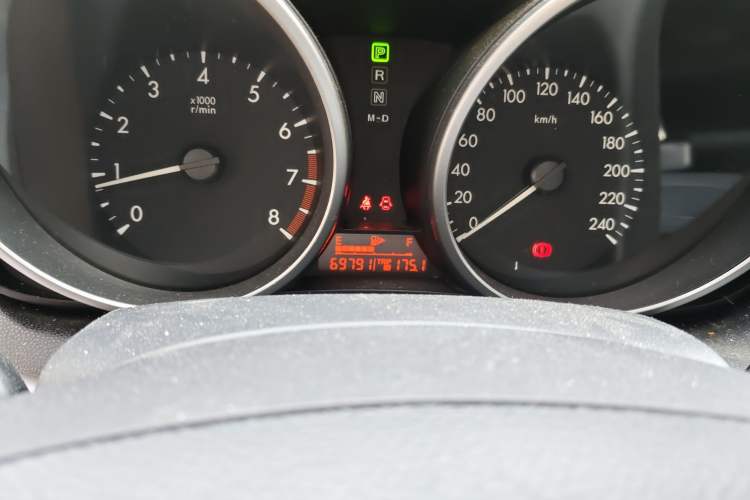 Used Mazda 3 2015 Sedan 1.6L Automatic Elite Model Odometer Close Up