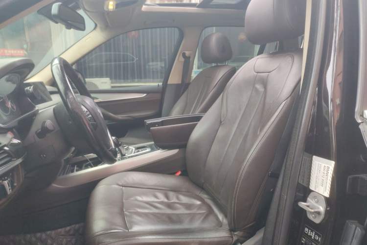 Used BMW X5 2014 xDrive30d
