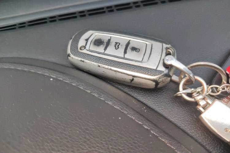 Used Geely Auto Emgrand X7 Sport 2018 1.8TD Automatic Two-Wheel Drive Smart Connect 4G Internet Edition