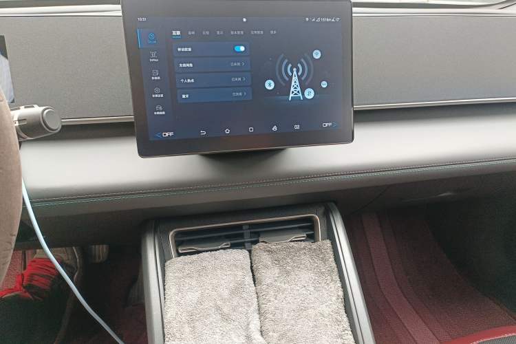 Used BYD Qin L 2024 DM-i 80KM Leading Model Audio And AC Panel