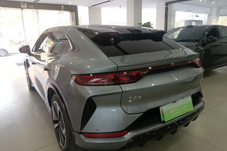 Used BYD Song L EV 2025 Intelligent Driving Version 662 km LiDAR Excellence Edition
