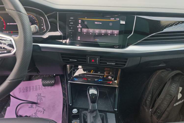 Used Volkswagen Passat 2024 380TSI Dragon Edition Audio And AC Panel