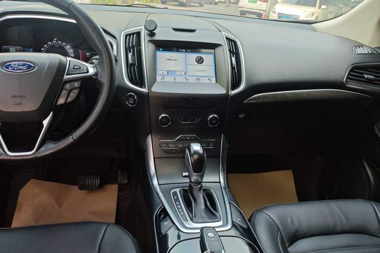 Used Ford Edge 2018 EcoBoost 245 Two-Wheel-Drive Titanium 7-Seater China V Standard