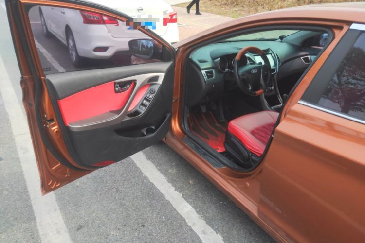 Used Hyundai Elantra (5th Generation / Langdong) 2012 1.6L Manual Leading Model