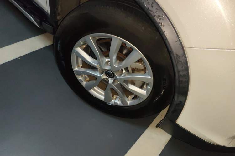 Used Nissan X-Trail 2020 2.0L XL ITS 3-Row CVT 2WD SmartConnect 7-Seater Comfort Edition Right Front Wheel Hub