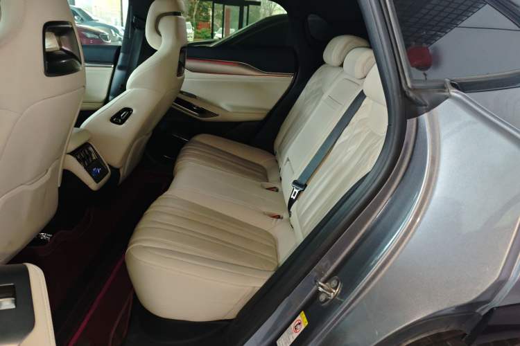 Used BYD Song L EV 2024 662 km Excellence Version