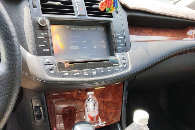 Used Toyota Crown 2012 2.5L Royal Leather Edition