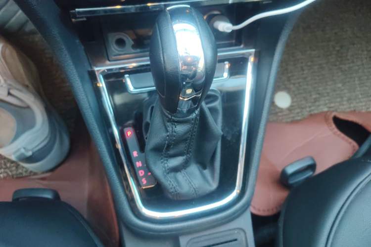 Used Volkswagen Bora 2015 Value Edition 1.6L Automatic Comfort Version