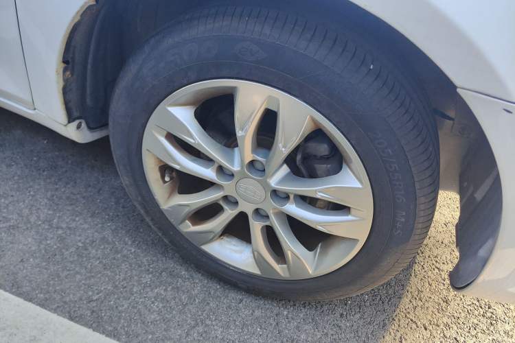 Used Geely Auto Emgrand 2016 Sedan 1.5L Manual Upward Edition