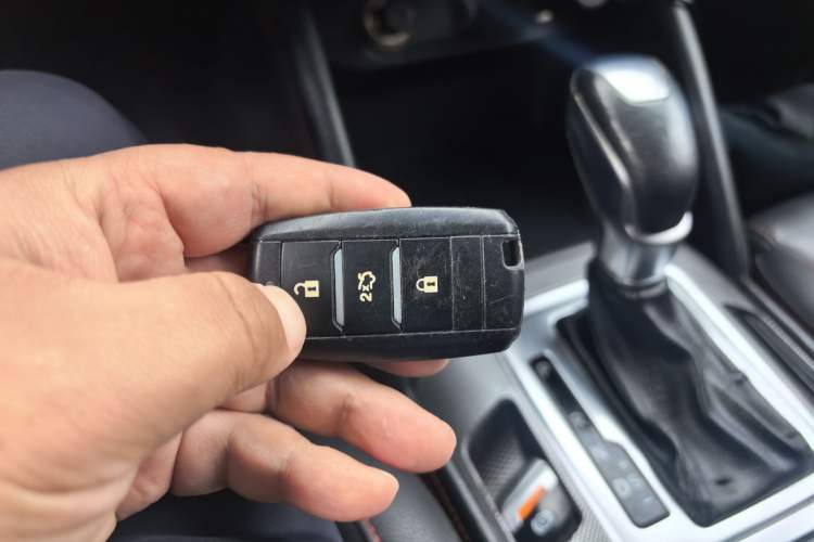 Used CHANGAN CS55 2018 1.5T Automatic Colorful Edition China V Standard Vehicle Key