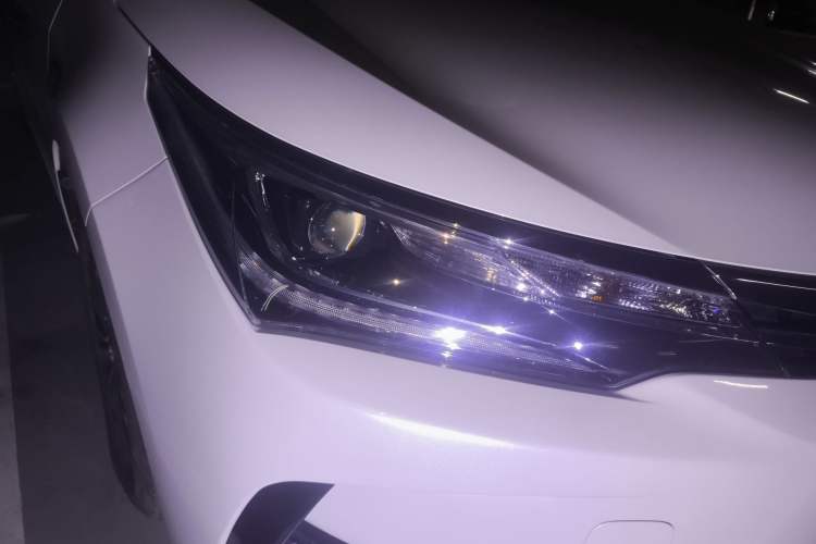 Used Toyota Corolla 2018 1.2T S-CVT GL-i Zhihui Edition Right Front Headlight