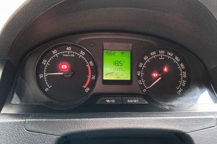 Used Skoda Rapid 2015 1.6L Automatic Smart Selection Model