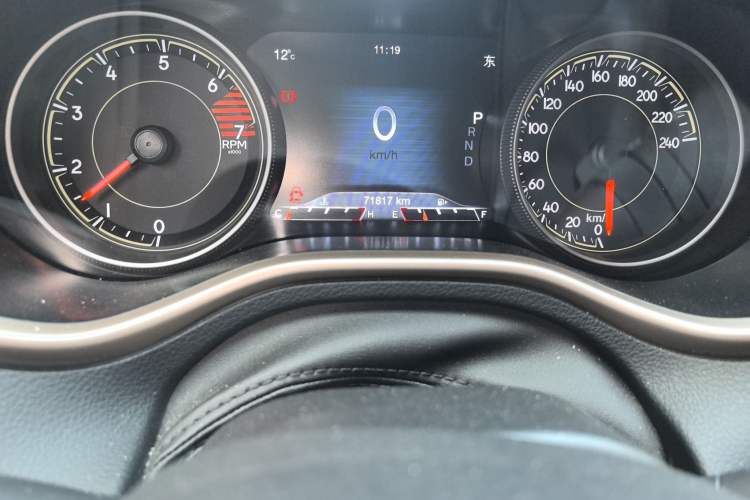 Used Jeep Cherokee 2017 2.0L Superior Edition
