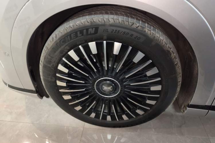 Used XPeng X9 2025 740 Ultra-Long Range Max