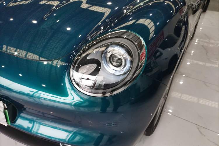 Used ORA Good Cat 2023 401 km Standard Range Prestige Version Lithium Iron Phosphate Left Front Headlight