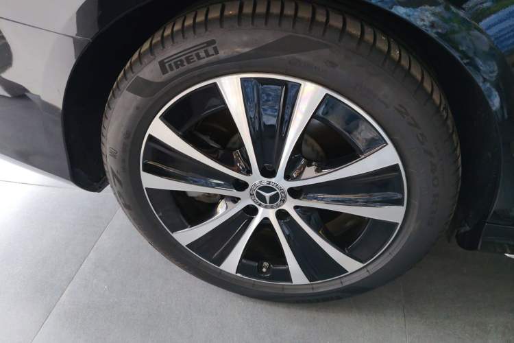 Used Mercedes-Benz E-Class New Energy 2023 E 350 e L Plug-in Hybrid Sports Sedan