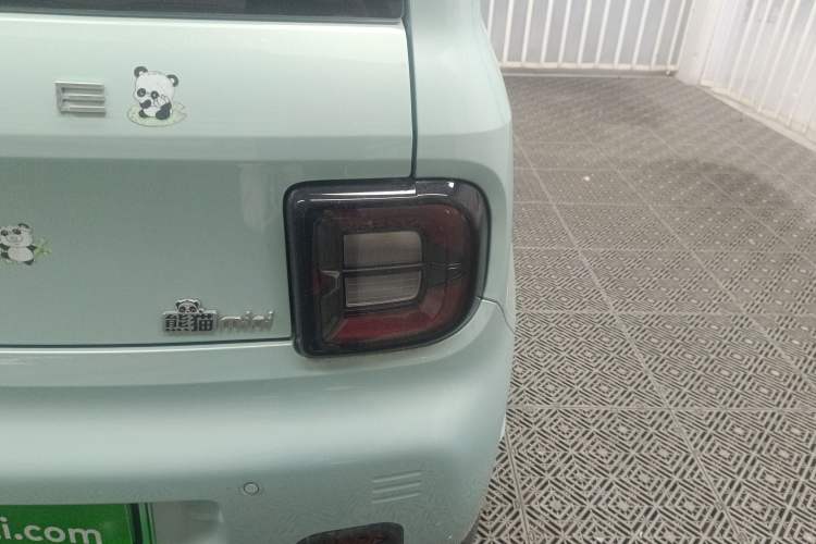 Used Geely Galaxy Panda 2023 Panda Mini 120km Cute Bear