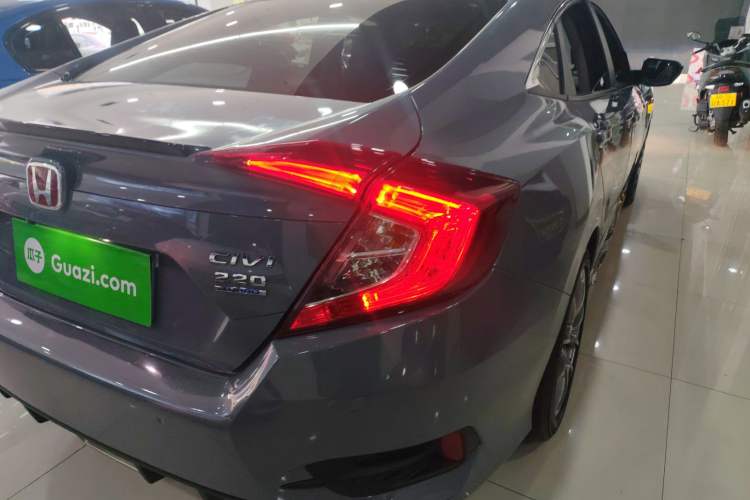 Used Honda Civic 2019 220TURBO CVT Dynamic Edition China VI Emission Standard Right Rear Taillight