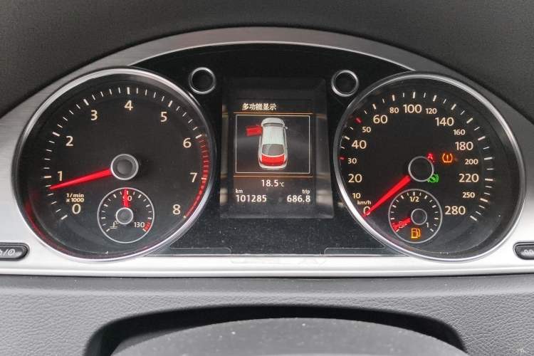 Used Volkswagen FAW-Volkswagen CC 2015 1.8TSI Luxury Model Instrument Cluster