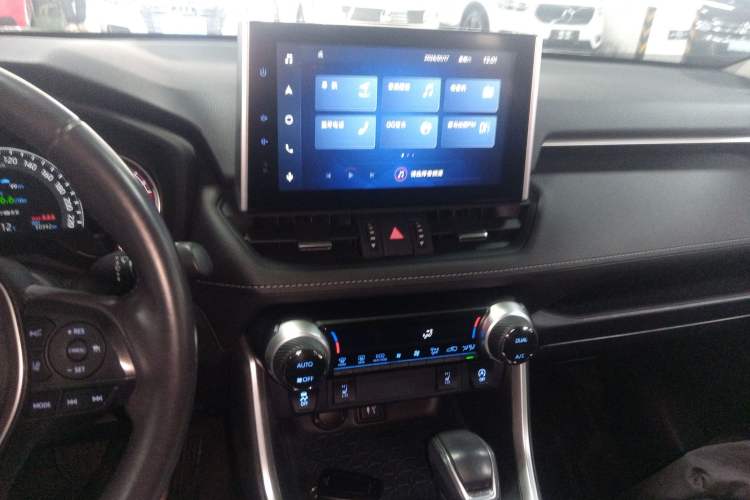 Used Toyota RAV4 2022 2.0L CVT Two-Wheel Drive Fashion Plus Edition