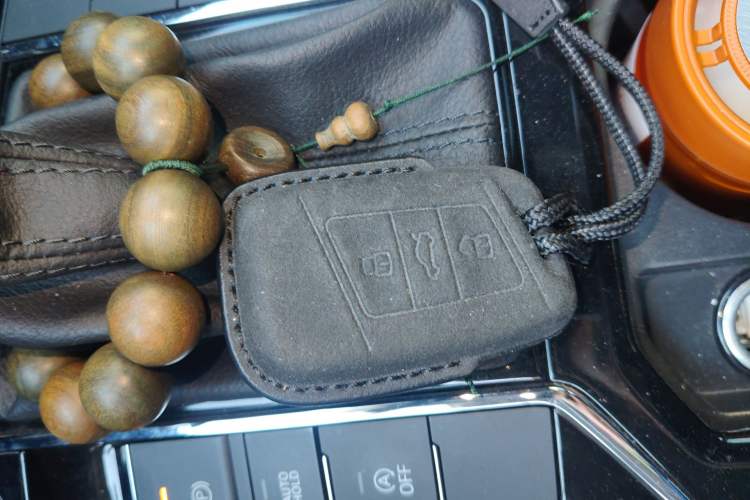 Used Volkswagen Passat 2019 330TSI Prestige Edition China VI Standard Vehicle Key