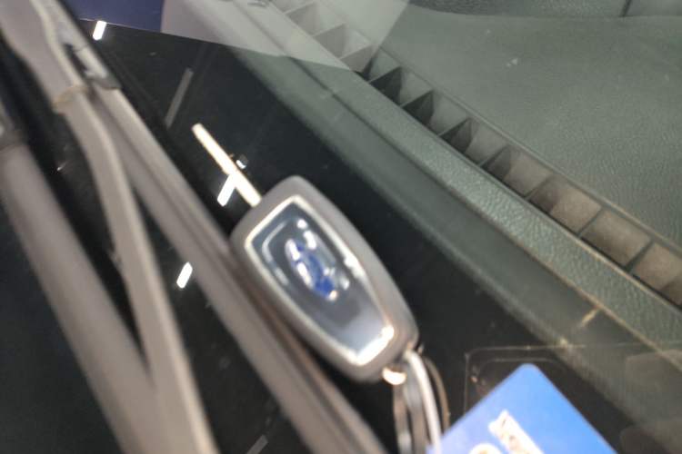 Used Ford Kuga 2018 EcoBoost 180 Two-Wheel-Drive Platinum Edition
