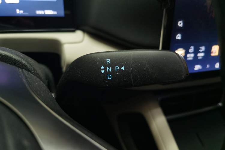 Used BYD Yuan UP 2025 Intelligent Driving Version 401 km Leading Edition