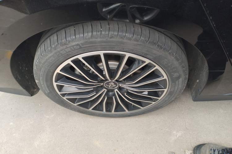 Used BYD Han 2024 EV Glory Edition 506KM Front-Wheel-Drive Premium Model Right Rear Wheel Hub