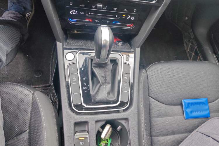 Used Volkswagen FAW-Volkswagen CC 2023 Hunting Vehicle 380TSI Hunter's Heart Edition
