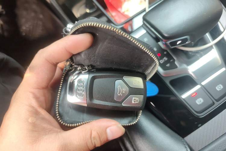 Used Audi Q5L Sportback 2022 45 TFSI Prestige Edition Vehicle Key