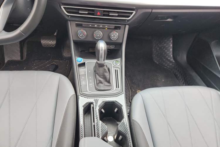 Used Volkswagen Lavida 2023 1.5L Automatic Starry Sky 5 Million Edition Gear Lever