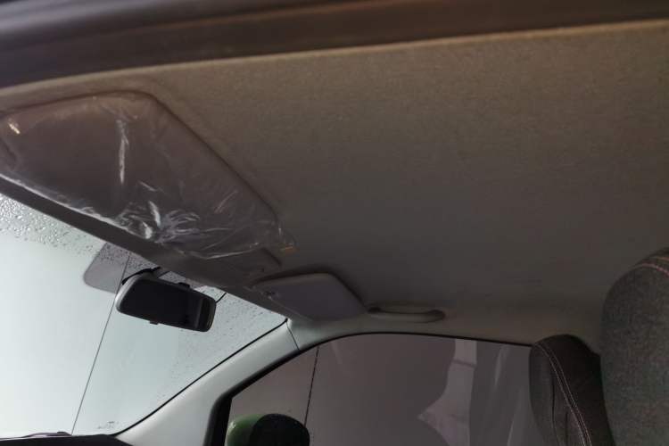 Used Chery QQ Ice Cream 2022 120km Conical Shape Lithium Iron Phosphate