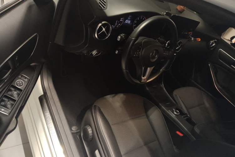 Used Mercedes-Benz A-Class (Import) 2013 A 180 Fashion Model