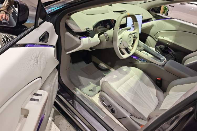 Used Zeekr 007GT 2025 Long-Range All-Wheel-Drive Intelligent Driving Version 100 kWh Interior 3