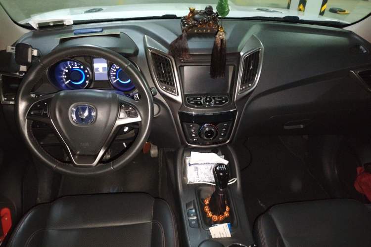 Used CHANGAN CS75 2014 2.0L Manual Leading Version China IV Standard