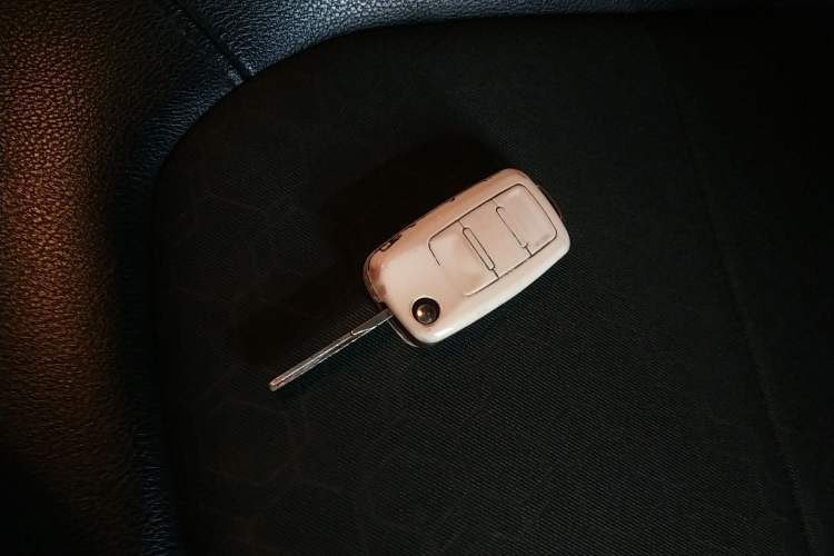 Used Volkswagen Santana 2015 1.6L Automatic Comfort Edition Vehicle Key