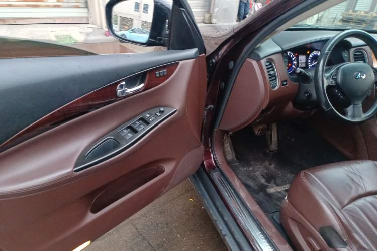 Used Infiniti EX 2011 EX25 Luxury Edition