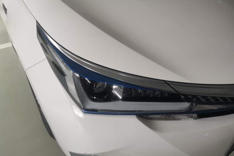 Used Toyota Corolla Hybrid E+ 2019 1.8L E-CVT Leading Edition Right Front Headlight