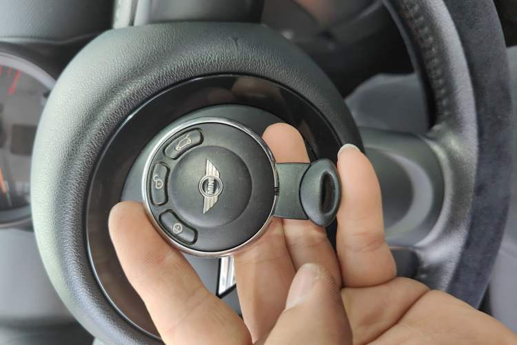 Used MINI Countryman 2014 1.6L COOPER Fun Vehicle Key