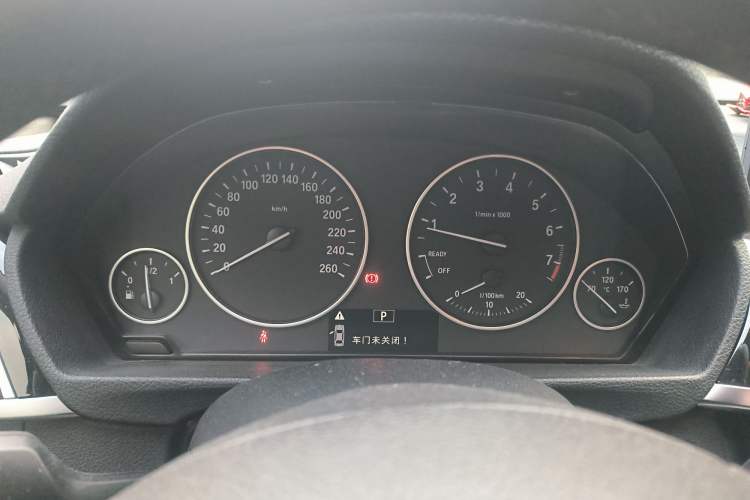 Used BMW 3 Series 2016 316i Fashion Model
