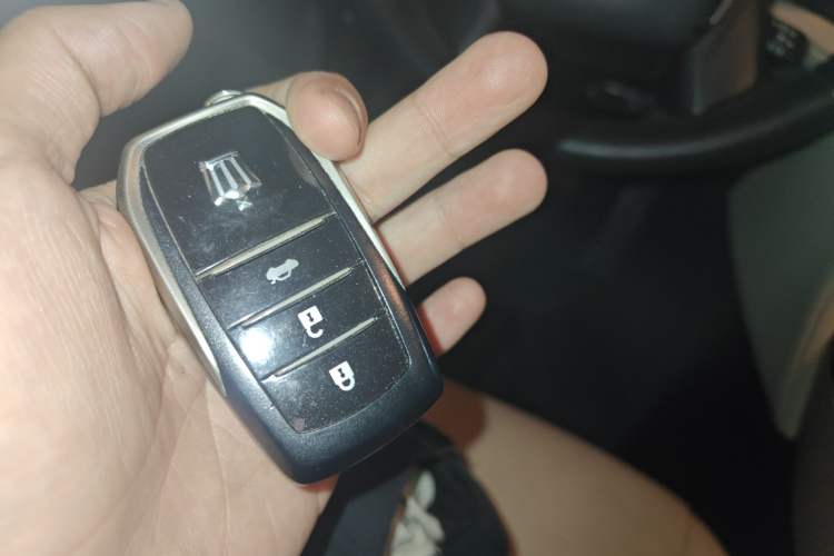 Used Toyota Crown 2015 2.5L Smart Edition Vehicle Key