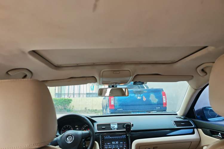 Used Volkswagen Passat 2013 1.8TSI DSG Prestige Edition Headliner