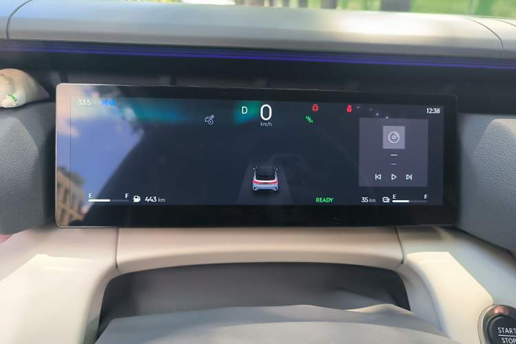 Used Lynk & Co 06 EM-P 2023 EM-P 126 Long-Range Halo