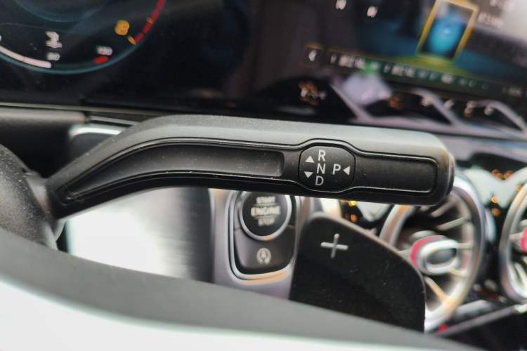 Used Mercedes-Benz GLB 2021 GLB 200 Fashion Model Gear Lever
