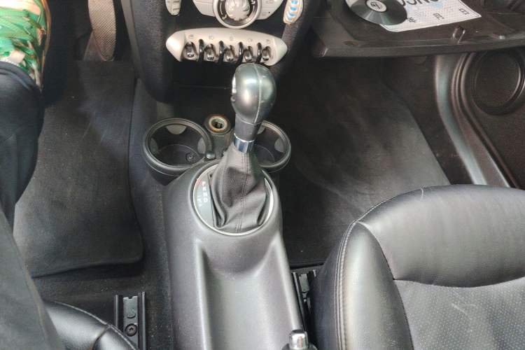 Used MINI 2010 1.6L COOPER Cheer
